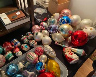 Check out those Vtg. Ornaments!