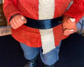 Can anyone lend ol’ Santa a hand?