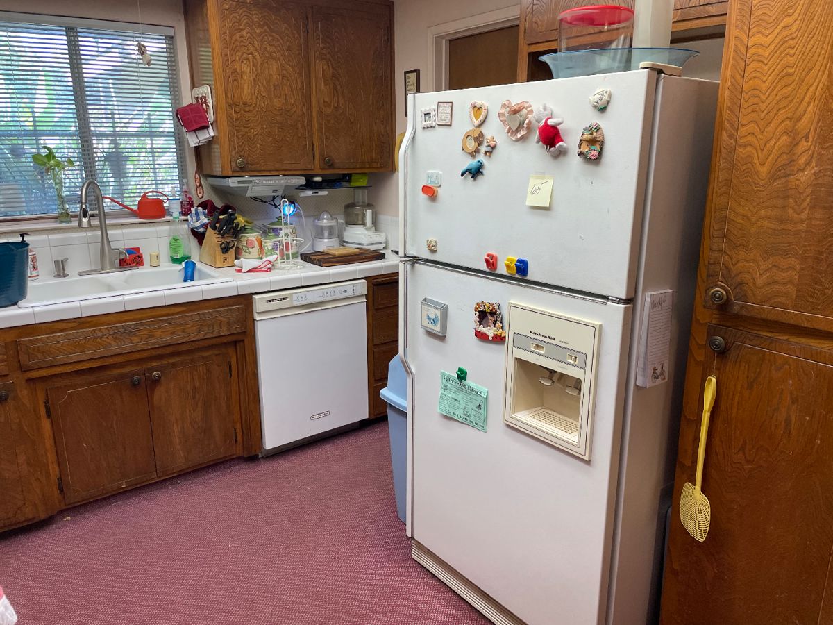 Thursday Estate Sale Modesto California all... starts on 10/5/2023