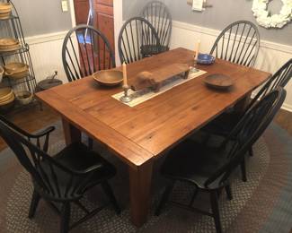 Dining Room Table & Chairs