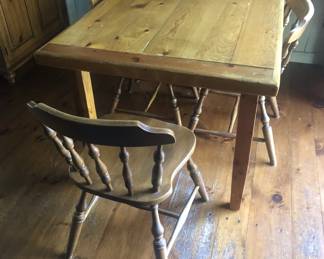 Kitchen Table & Chairs