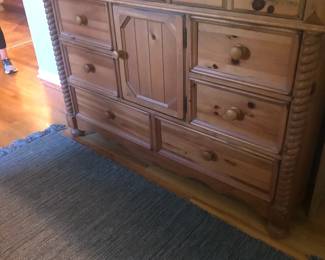 Yorkshire Market by Broyhill