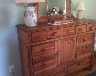 Yorkshire Market by Broyhill