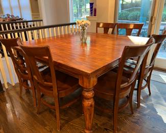 Dining Table and 6 Chairs