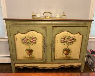 Habersham Cabinet