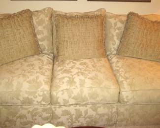 CREAM PRINTED SOFA WITH LOVESEAT