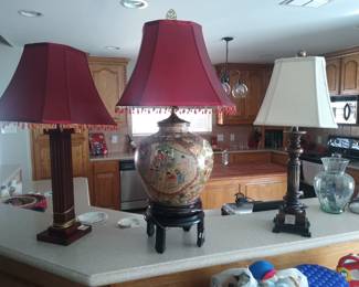 several lamps including this antique oriental vase with inlayed gold-leaf 