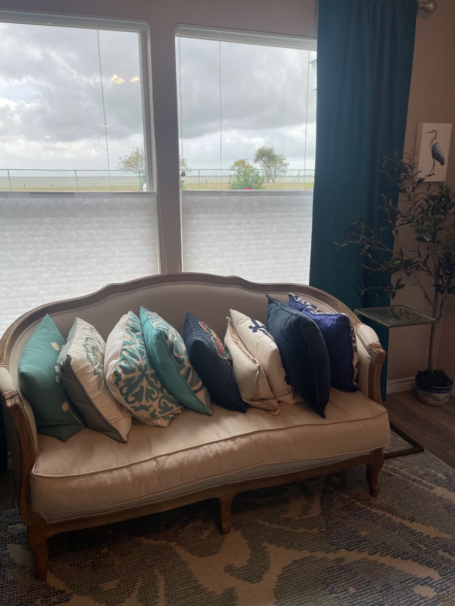 Absolutely charming estate in Bayside! starts on 10/6/2023