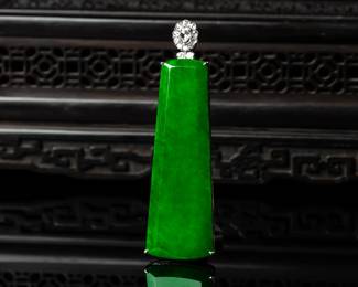 Lot 8088 Imperial Green Jadeite PendantGIA Certified