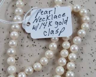 Genuine Pearls Necklace w/14K Gold Clasp