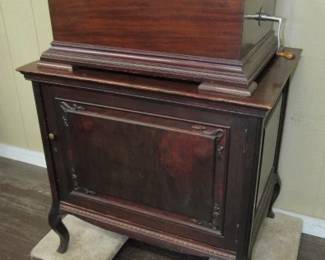 Stella Music Box w/28 Discs & Cabinet - Plays Great!