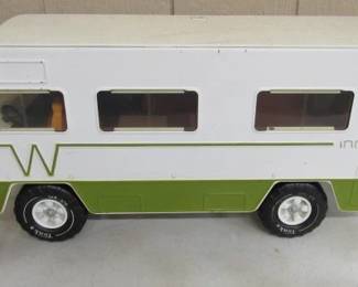 1970's Tonka Toy Winnebago w/Slide Up Top