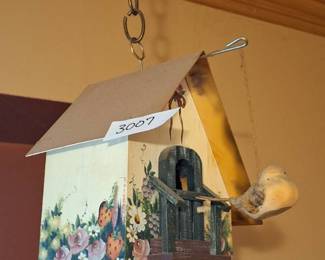 Decorative Birdhouse