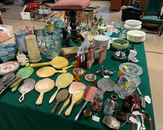 VINTAGE HAND MIRRORS 