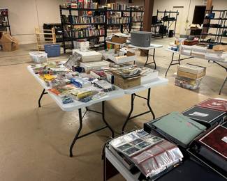 lots of sports cards