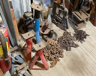 Lots of garage items