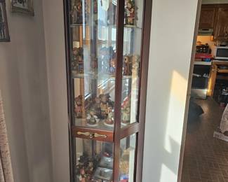 CURIO CABINET-COLLECTION OF HUMMELS