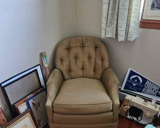  BEDROOM CHAIR SEWING MACHINE