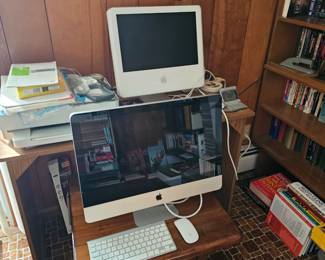 APPLE COMPUTERS