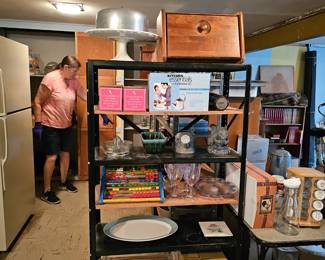 METAL STANDMISC, ITEMS