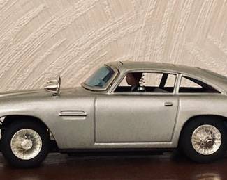Vintage Collectable James Bond Aston Martin 1964 RC Car. Gilbert Productions.