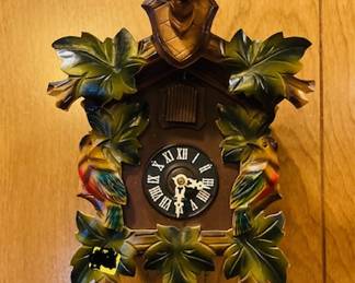 Vintage Black Forest Cuckoo Clock. Germany. Deer Head Green Leaves. Hunting.