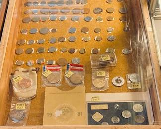 Wide Selection of Foreign Currency and Medallions.