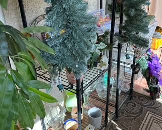 Shelving units and floral