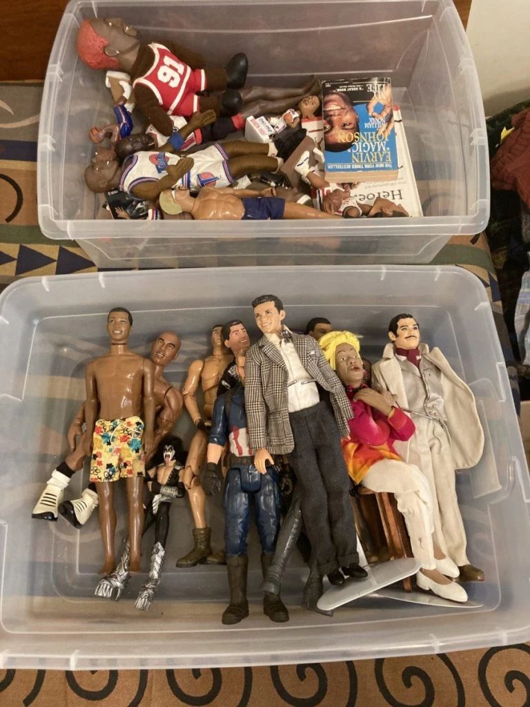 Estate sale remnants in Pontiac, MI starts on 10/6/2023