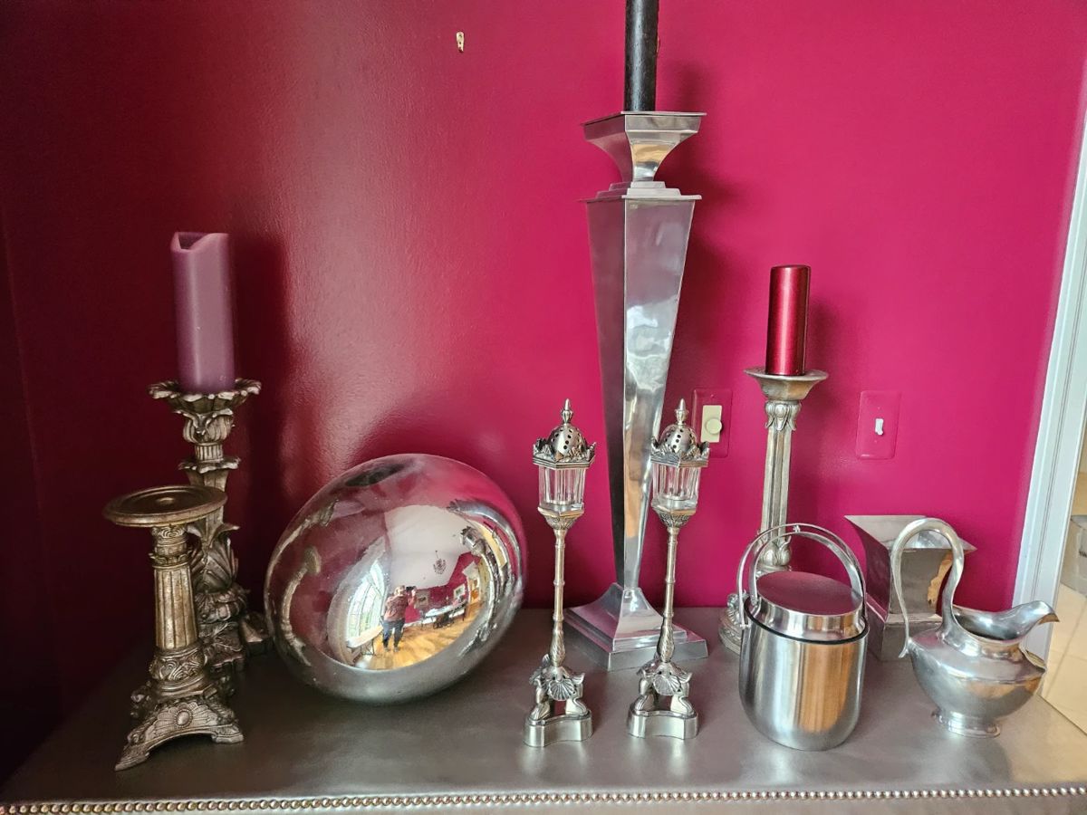 Stonebridge Estate Sale DECOR Designer Clothing starts on 10/22/2023