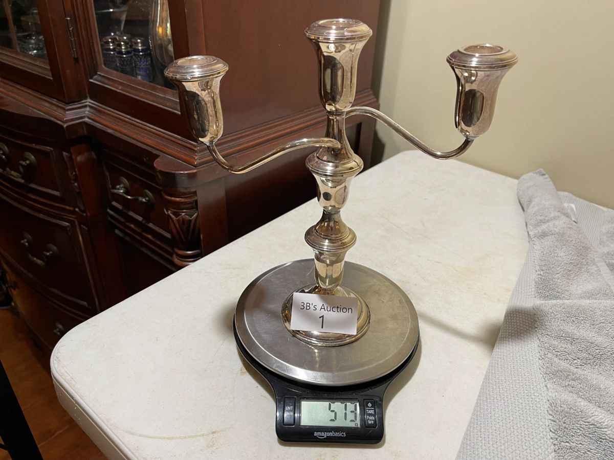 Online auction in Nora starts on 10/5/2023