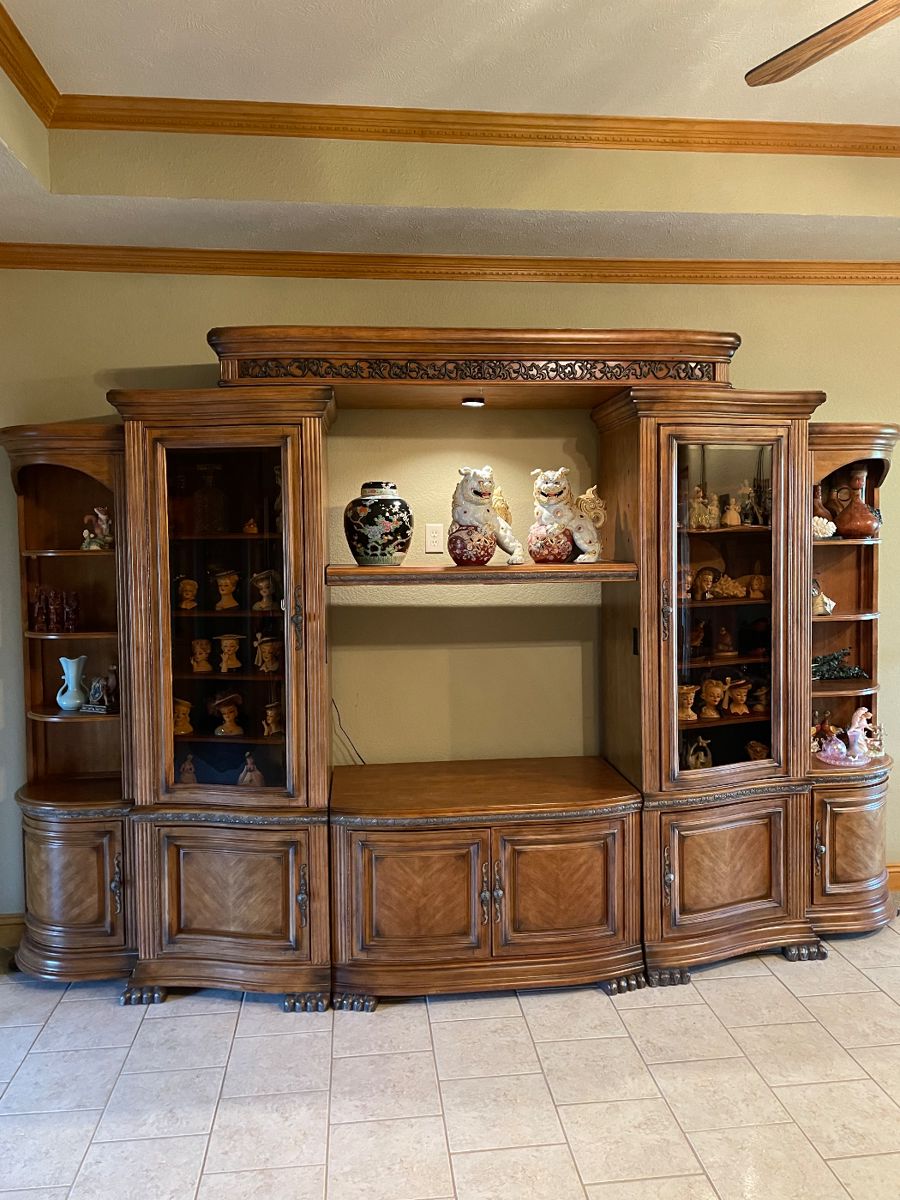 Becky Thompson Estate Sales in Texarkana, TX starts on 10/13/2023