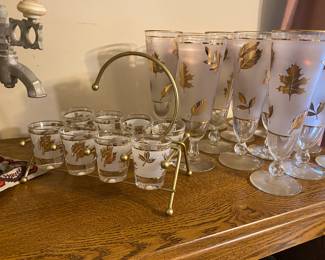 Close up of MCM shot glass set with carrier and gold leaf frosted Pilsner glasses!