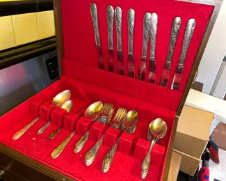 Various flatware silverware sets