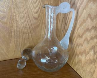 Glass decanter with glass stopper. 