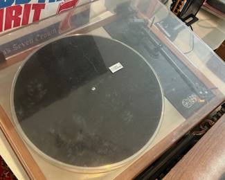 Linn Sondek LP12 Turntable