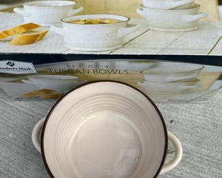 Tuscan bowls set of 4