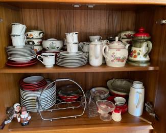 Schramberg Tirol ceramic tableware set