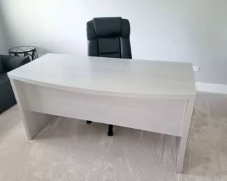 New white wash/gray bow desk