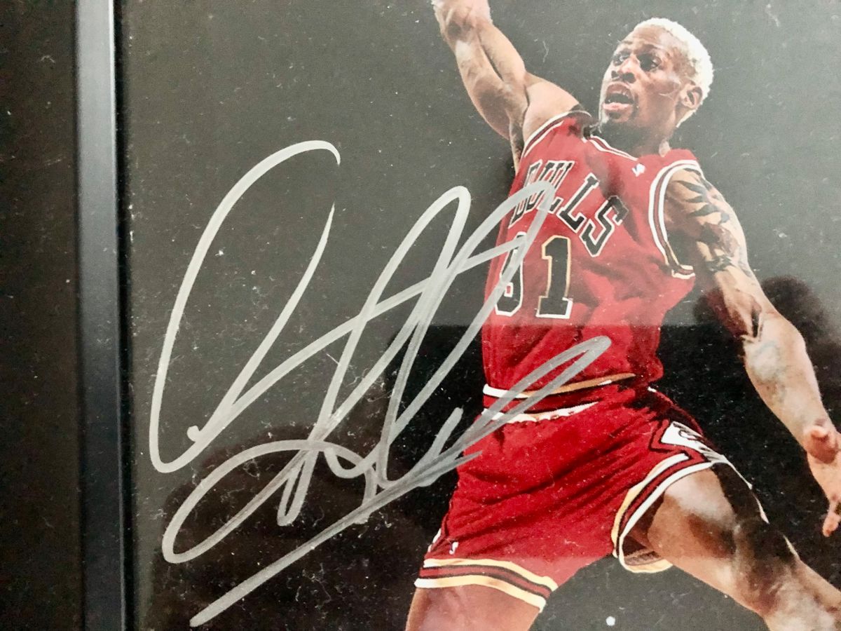 Collectibles Galore! Autographed Sports Memorabili... starts on 10/12/2023