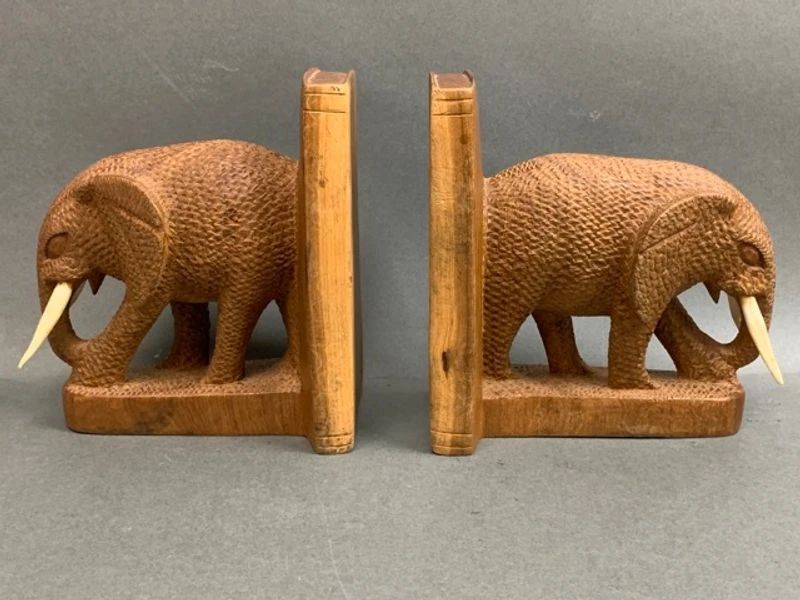 Quinn's Weekly Wednesday Auction in Falls Church, VA starts on 10/6/2023