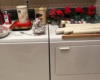 Good condition Maytag washer/dryer