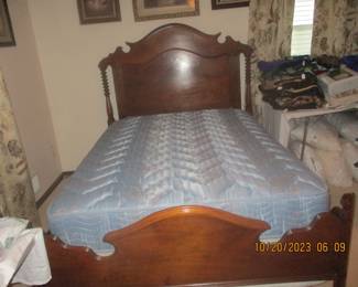 Antique full size bed set