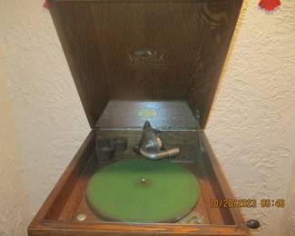RCA antique Victrola