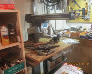 Radial arm saw