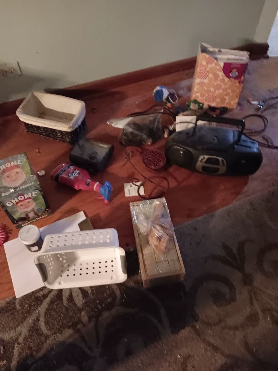 Ultimate RESELLERS & DIGGERS Estate Sale starts on 10/9/2023