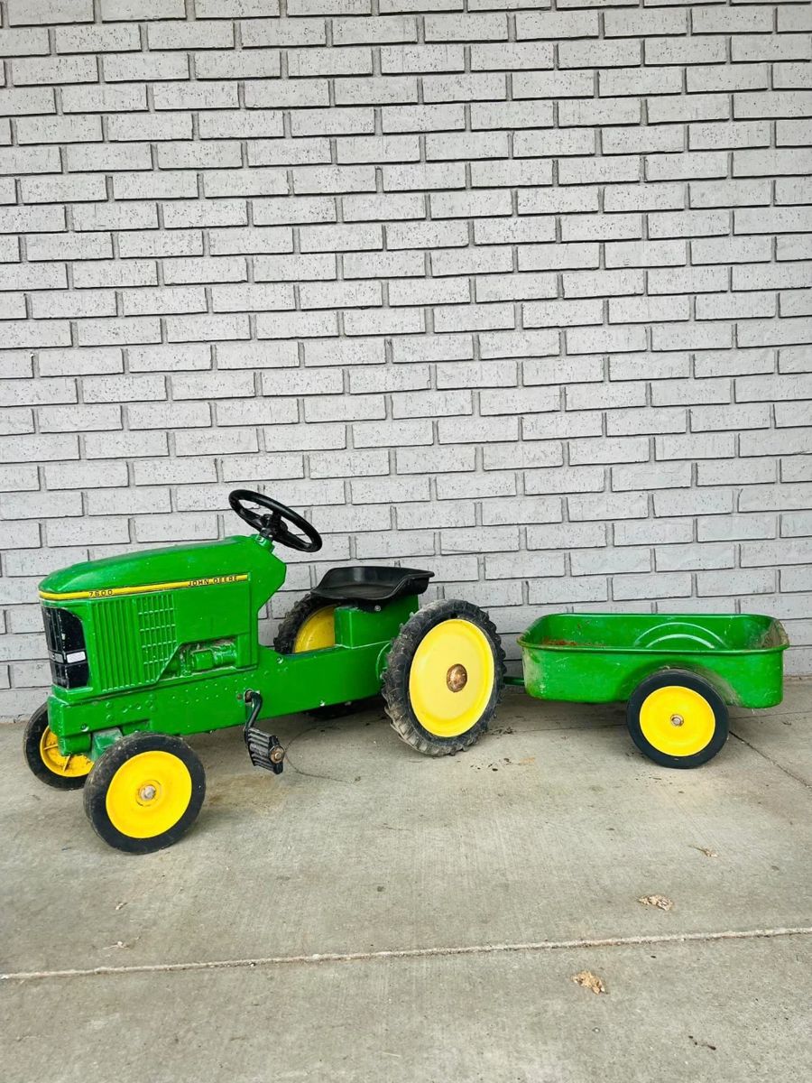 84th & L Ralston Multi - Estate Liquidation Sale starts on 10/13/2023