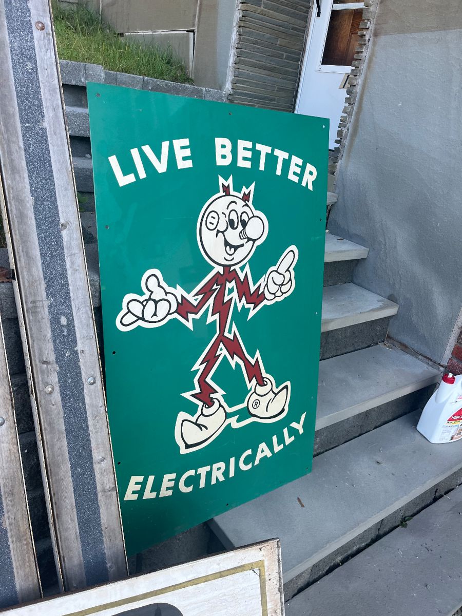 KIRKWOOD ESTATE SALE in Kirkwood, NY starts on 10/19/2023