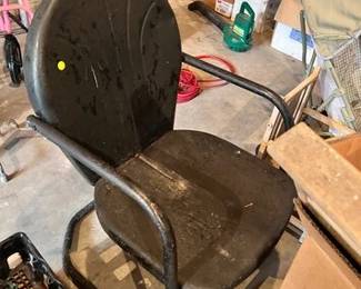 METAL PATIO CHAIR