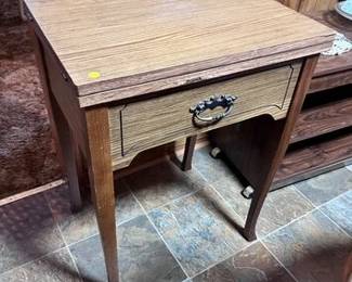 NEW HOME BRAND SEWING MACHINE